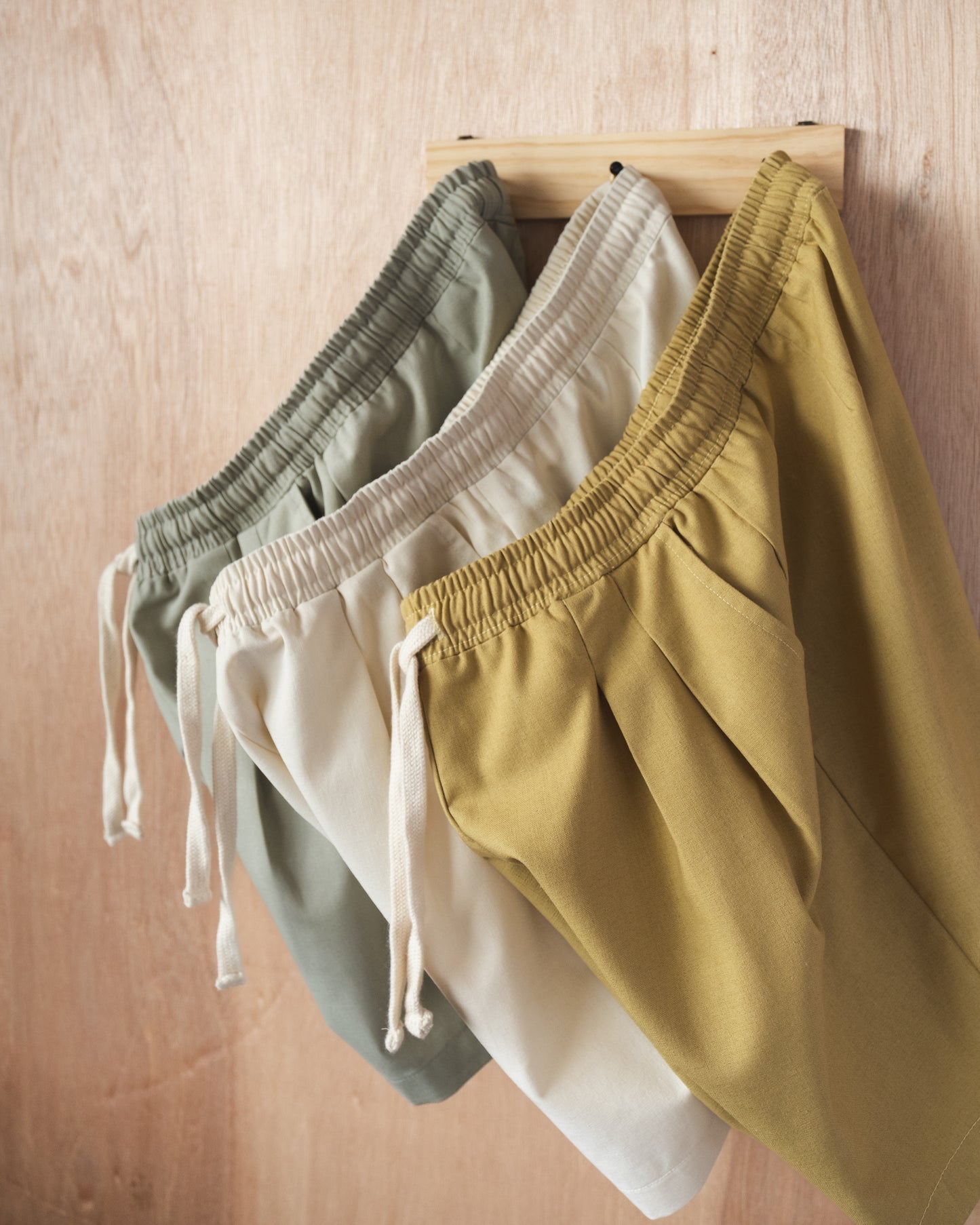 Linen Shorts Green