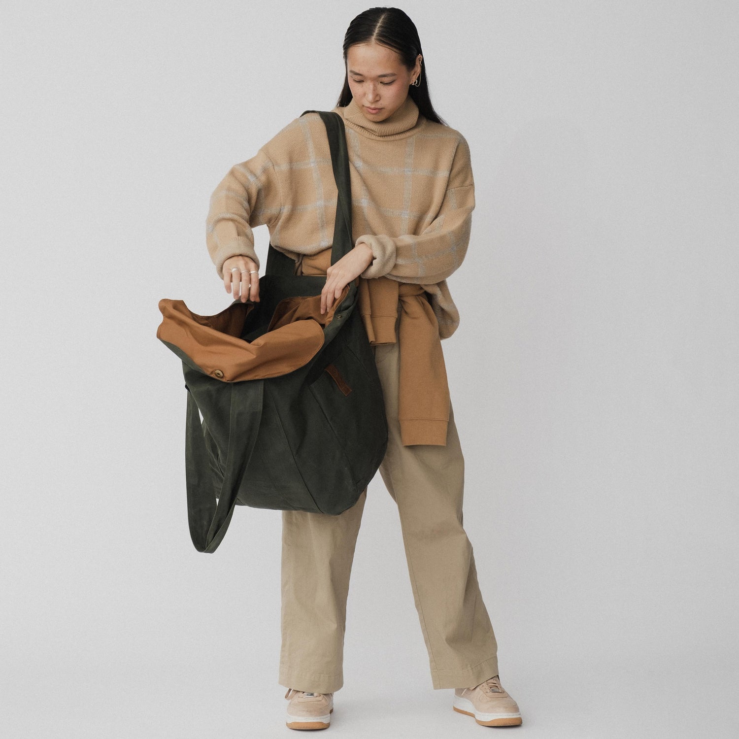 fren tour tote moss
